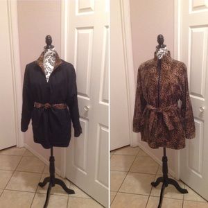 ❌ SOLD ❌ 🍃 BLACK/ ANIMAL PRINT REVERSIBLE COAT 🍃